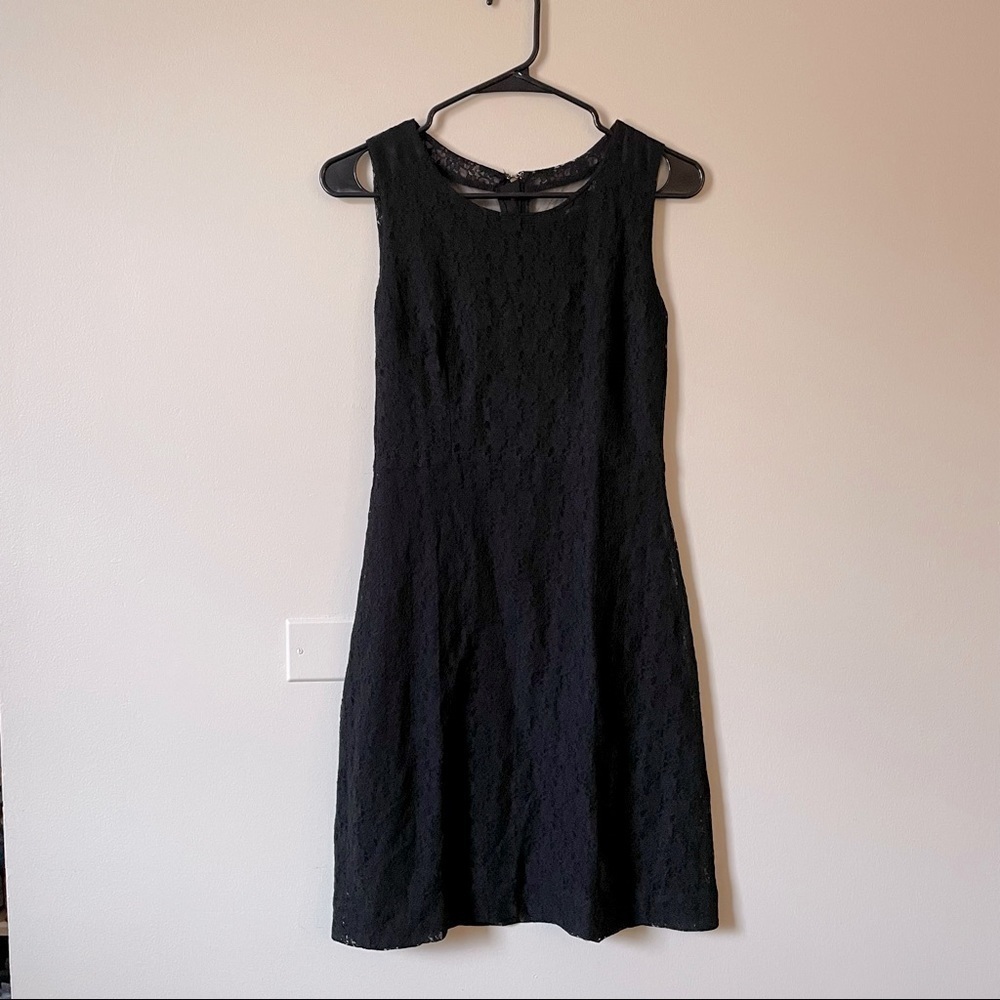 Joie fully lined little black dress sleeveless formal lace summer dress event